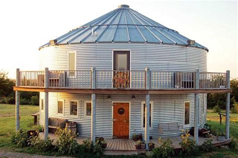 Feed <strong>silo</strong> is mainly composed of <strong>silo</strong> roof, <strong>silo</strong> body and cone bottom. . Grain silo house for sale
